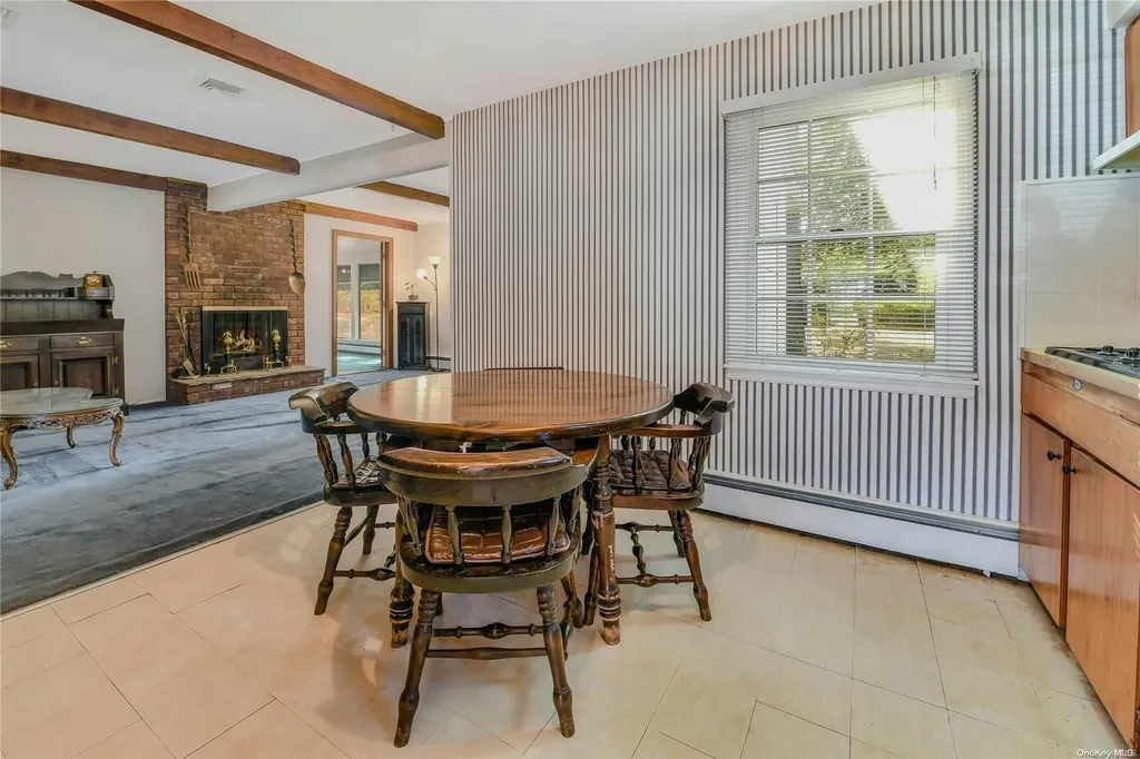 18 Kingfisher Drive Smithtown NY 11787
