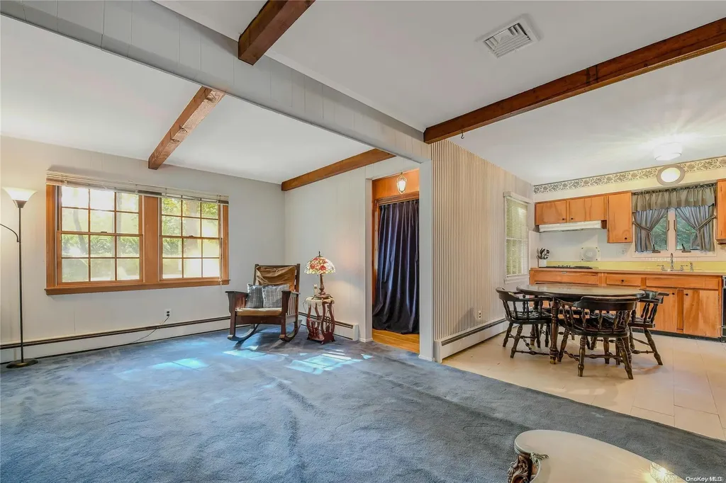18 Kingfisher Drive Smithtown NY 11787