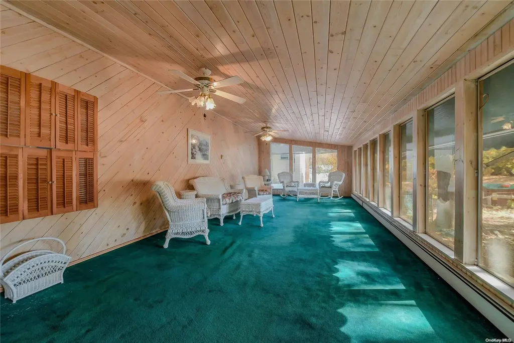 18 Kingfisher Drive Smithtown NY 11787