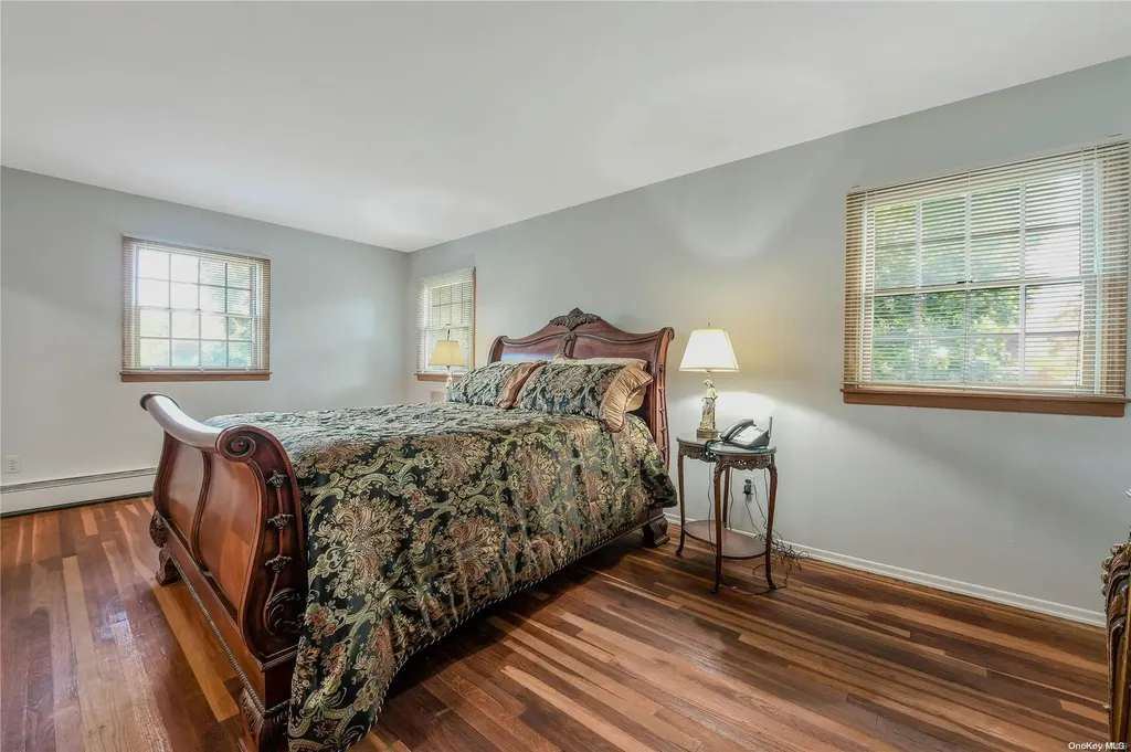 18 Kingfisher Drive Smithtown NY 11787
