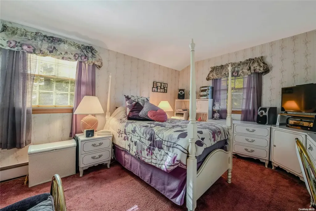 18 Kingfisher Drive Smithtown NY 11787
