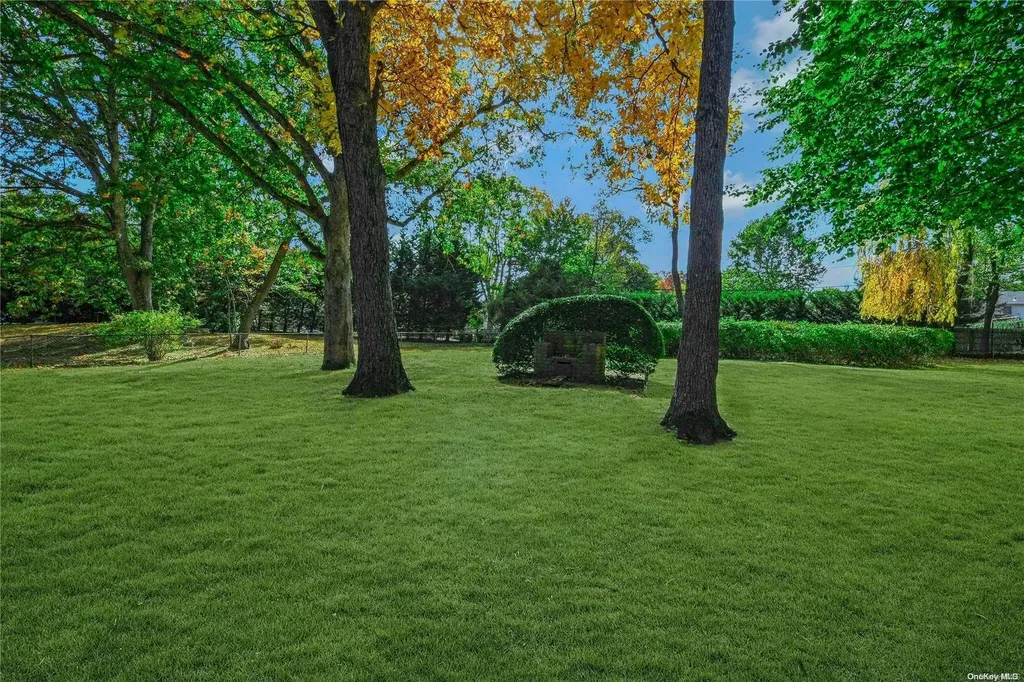 18 Kingfisher Drive Smithtown NY 11787