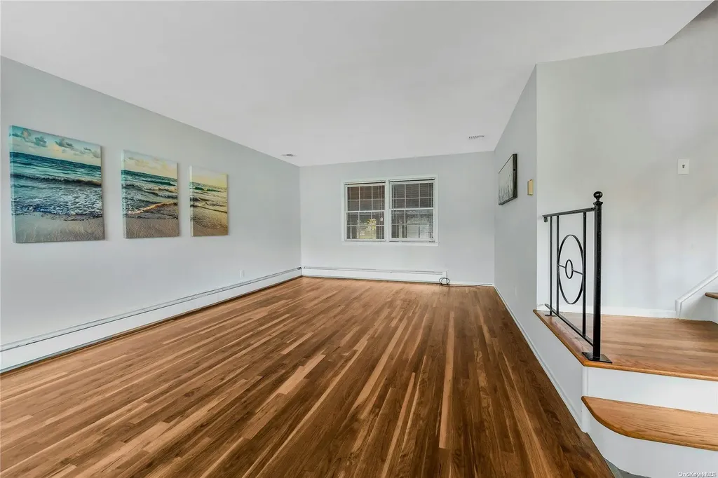 18 Kingfisher Drive Smithtown NY 11787