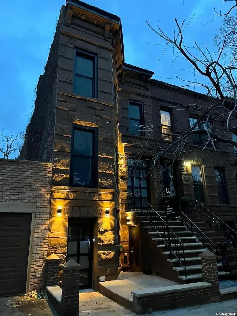 370 Marion Street Brooklyn NY 11233