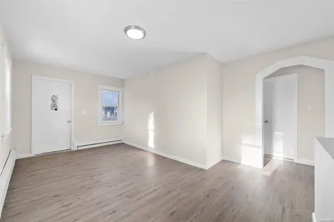 16 Delaware Road West Babylon NY 11704