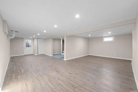 16 Delaware Road West Babylon NY 11704