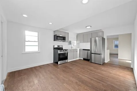 16 Delaware Road West Babylon NY 11704