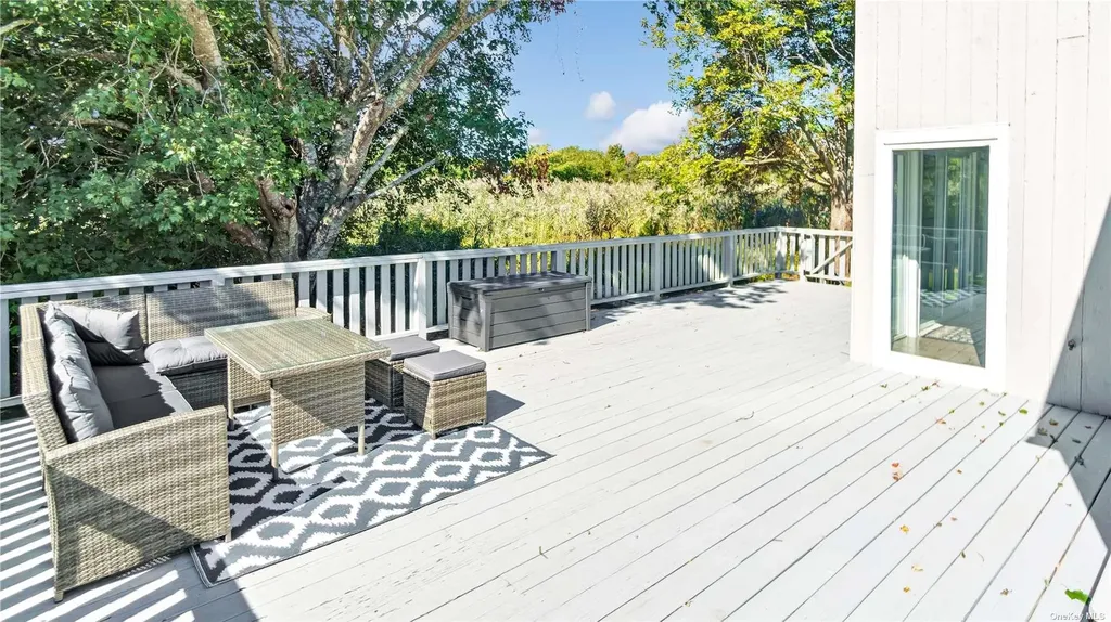 19 Rogers Lane Remsenburg NY 11960