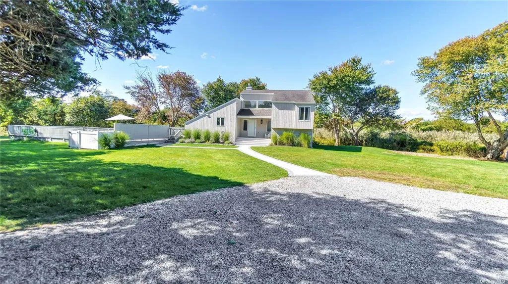19 Rogers Lane Remsenburg NY 11960