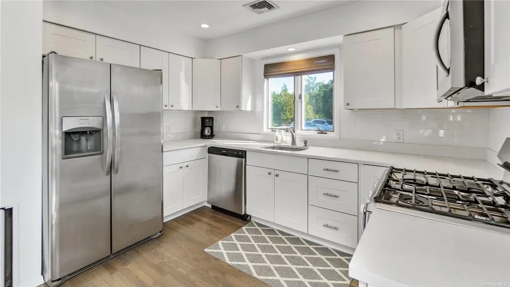 19 Rogers Lane Remsenburg NY 11960