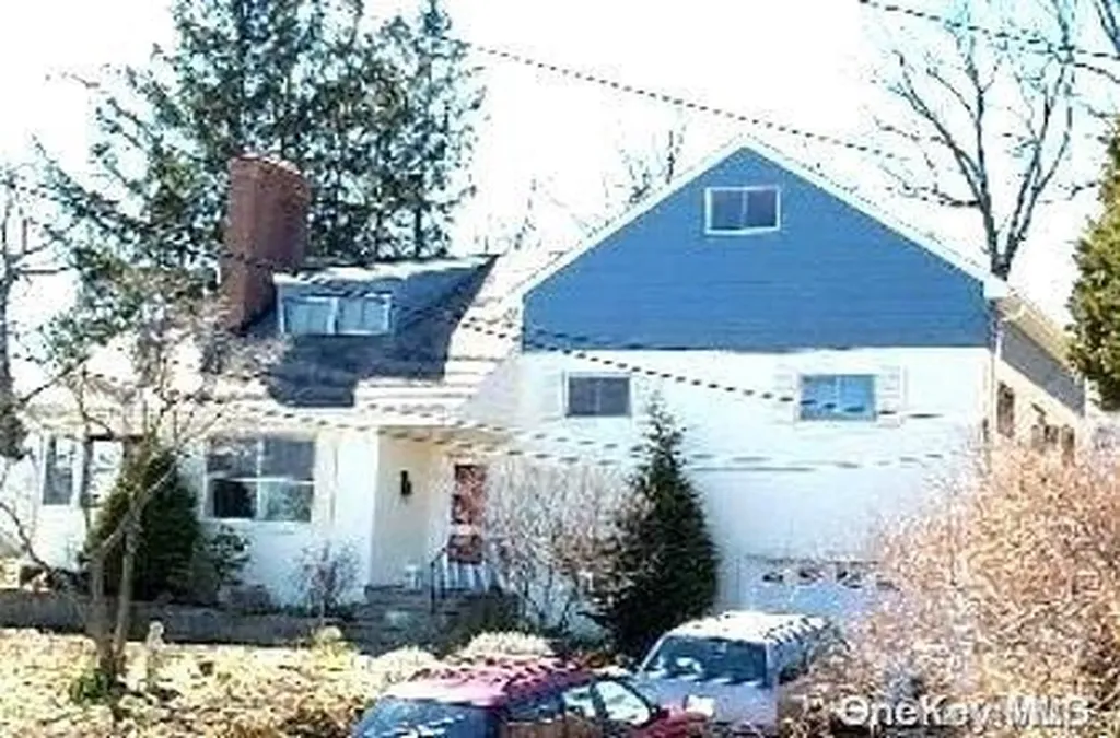 10 Farview Avenue Bayville NY 11709