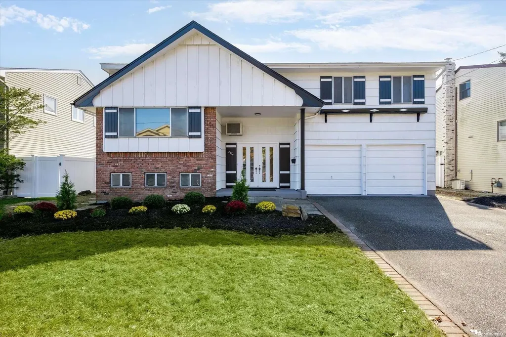 2074 Ellen Drive Merrick NY 11566