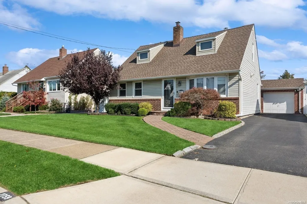 2759 Beach Drive Merrick NY 11566