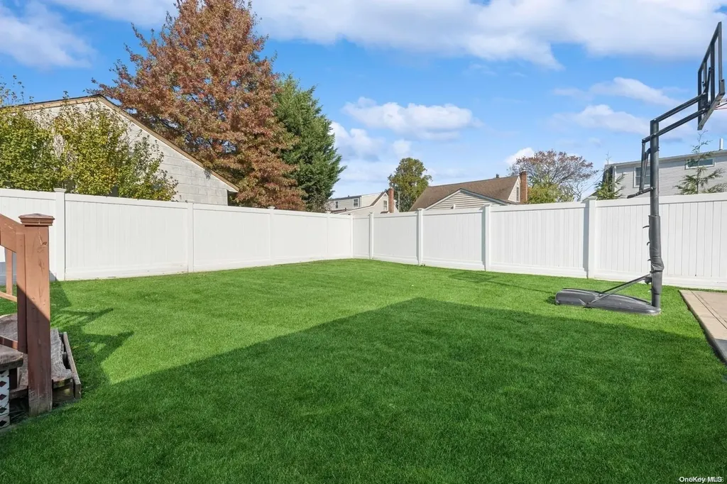 2759 Beach Drive Merrick NY 11566