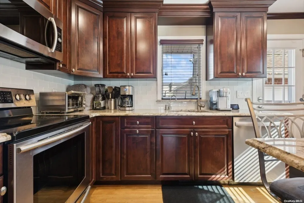 2759 Beach Drive Merrick NY 11566