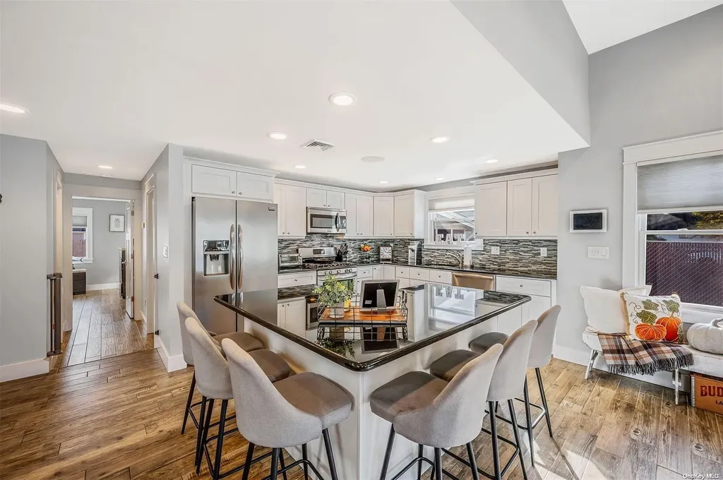 122 Prospect Street Babylon NY 11702