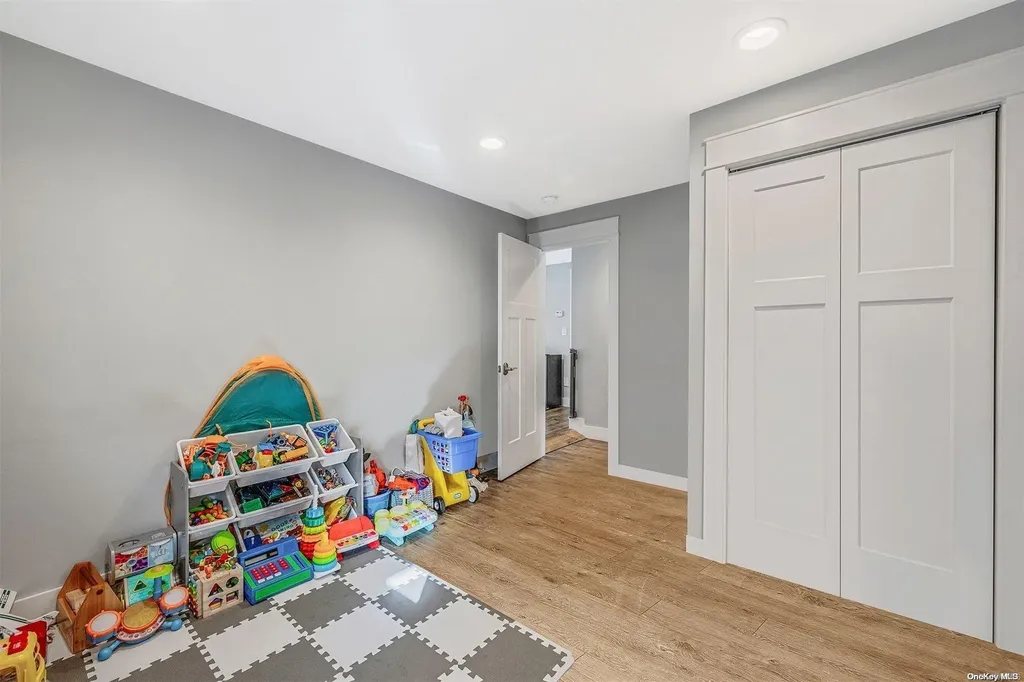 122 Prospect Street Babylon NY 11702