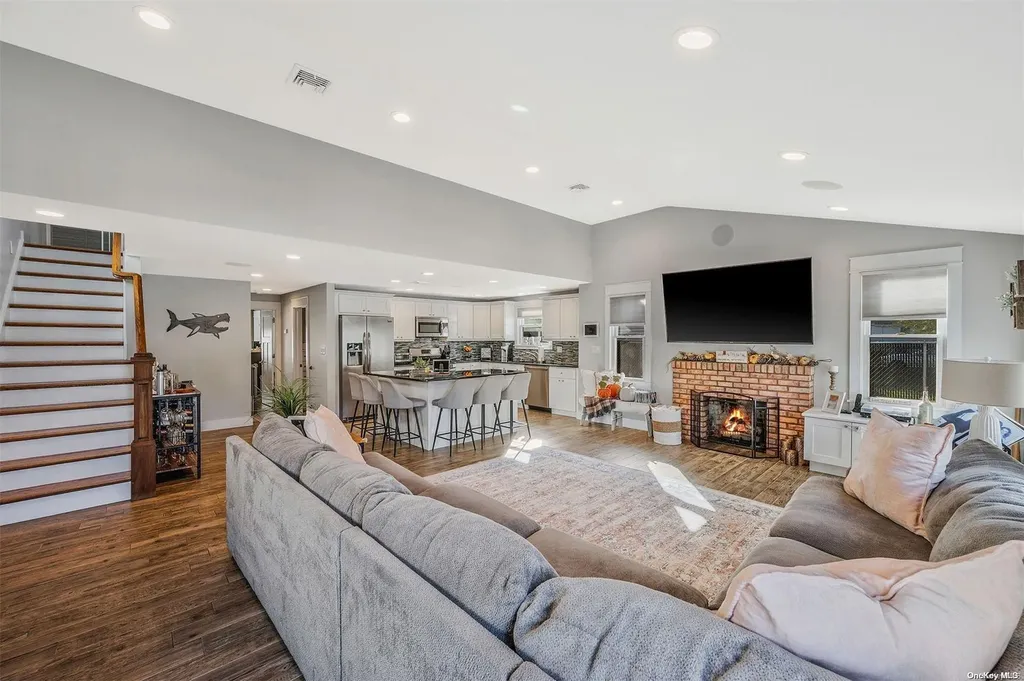 122 Prospect Street Babylon NY 11702