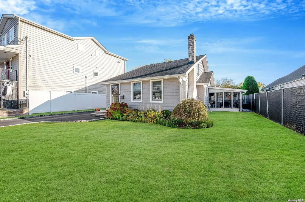 122 Prospect Street Babylon NY 11702