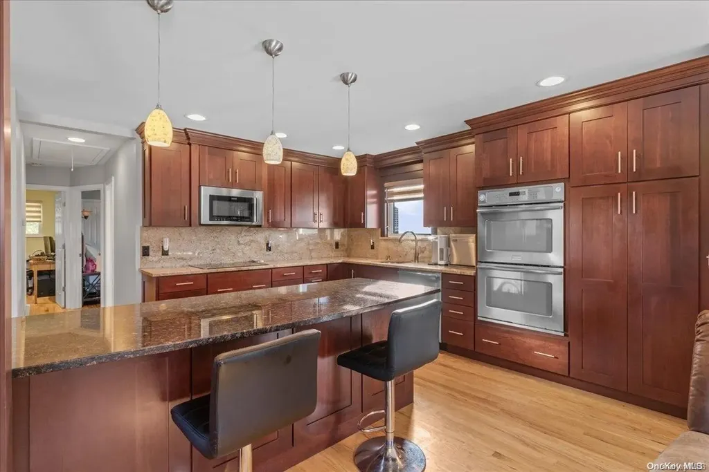 1 Meade Court Bethpage NY 11714