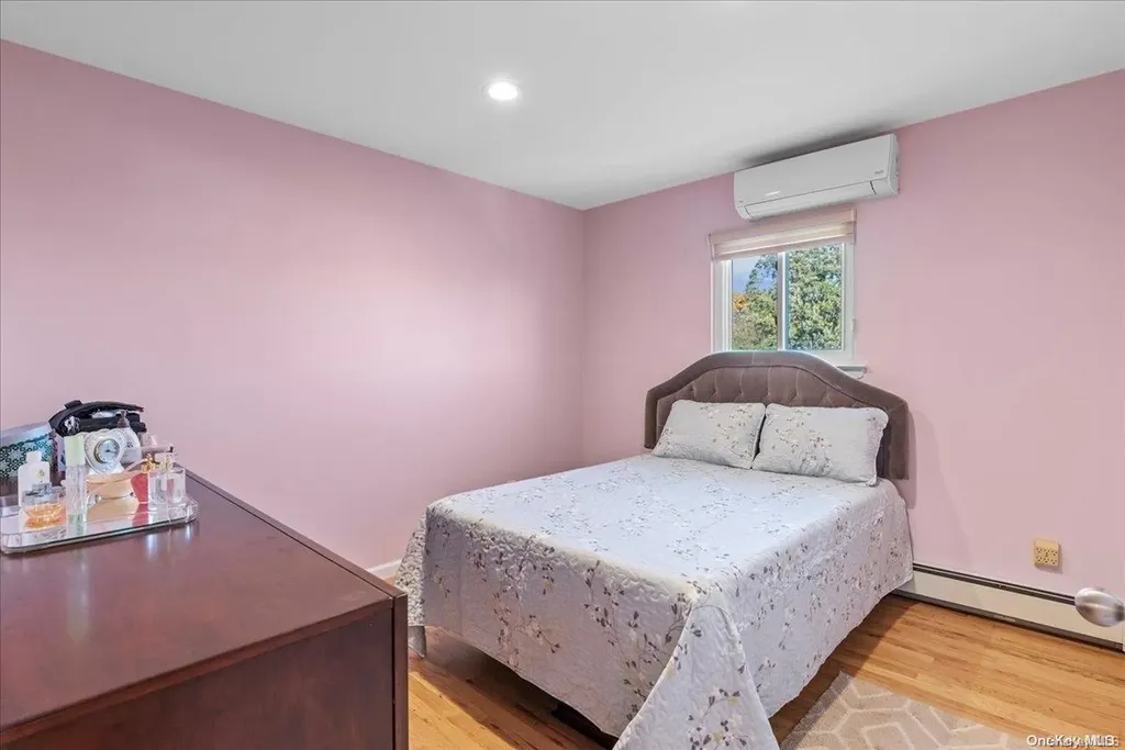 1 Meade Court Bethpage NY 11714