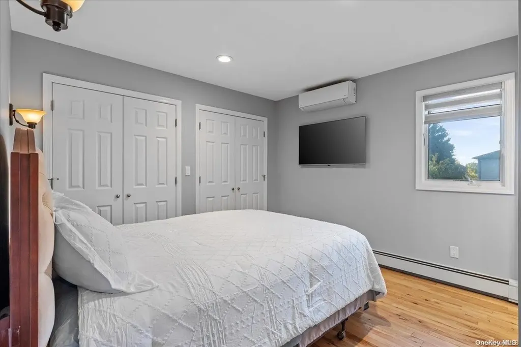 1 Meade Court Bethpage NY 11714