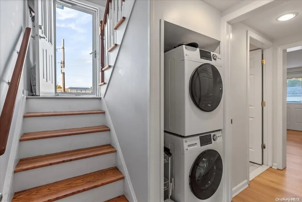 1 Meade Court Bethpage NY 11714