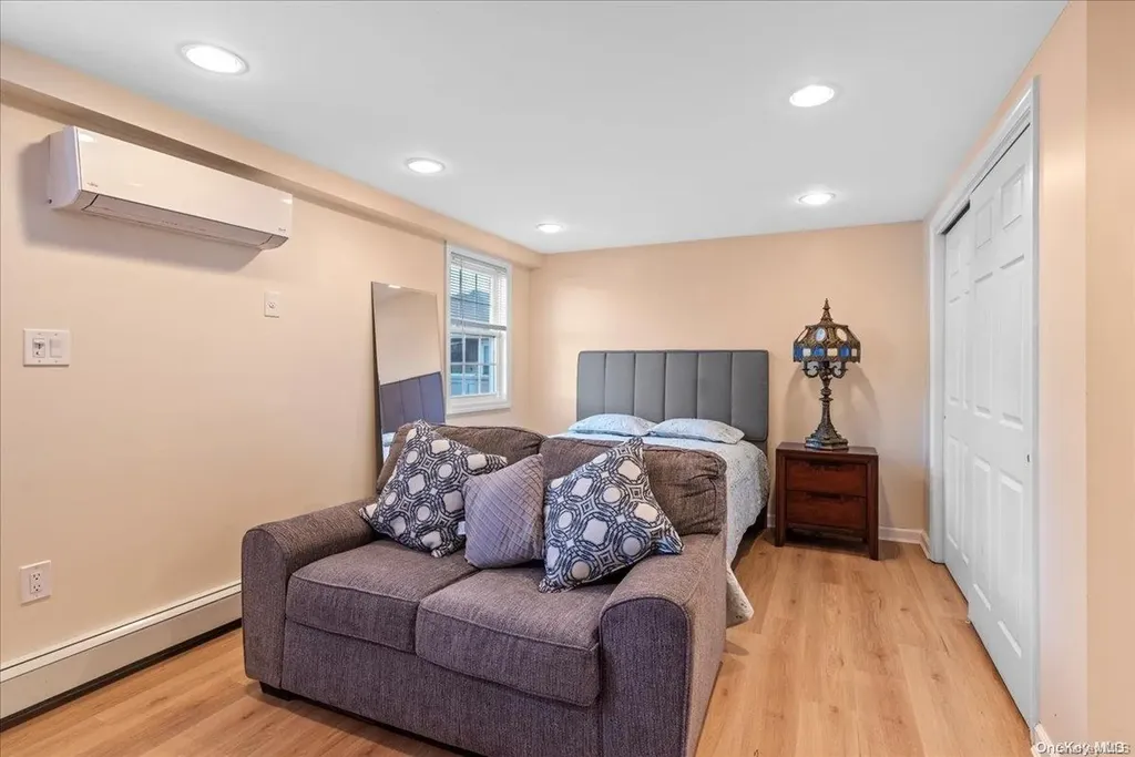 1 Meade Court Bethpage NY 11714
