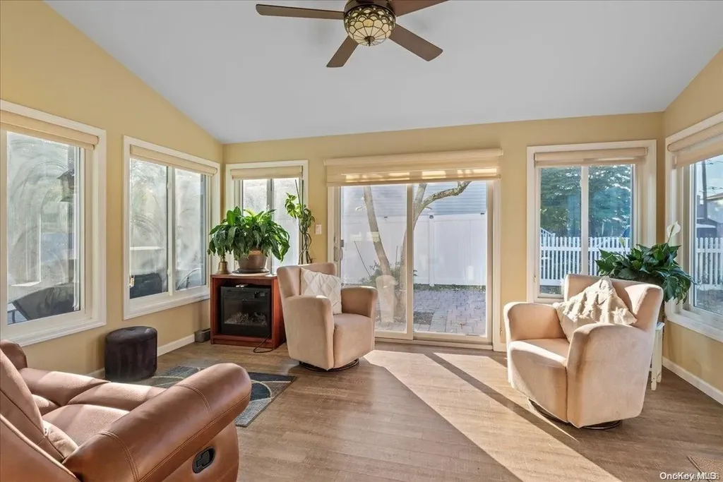 1 Meade Court Bethpage NY 11714