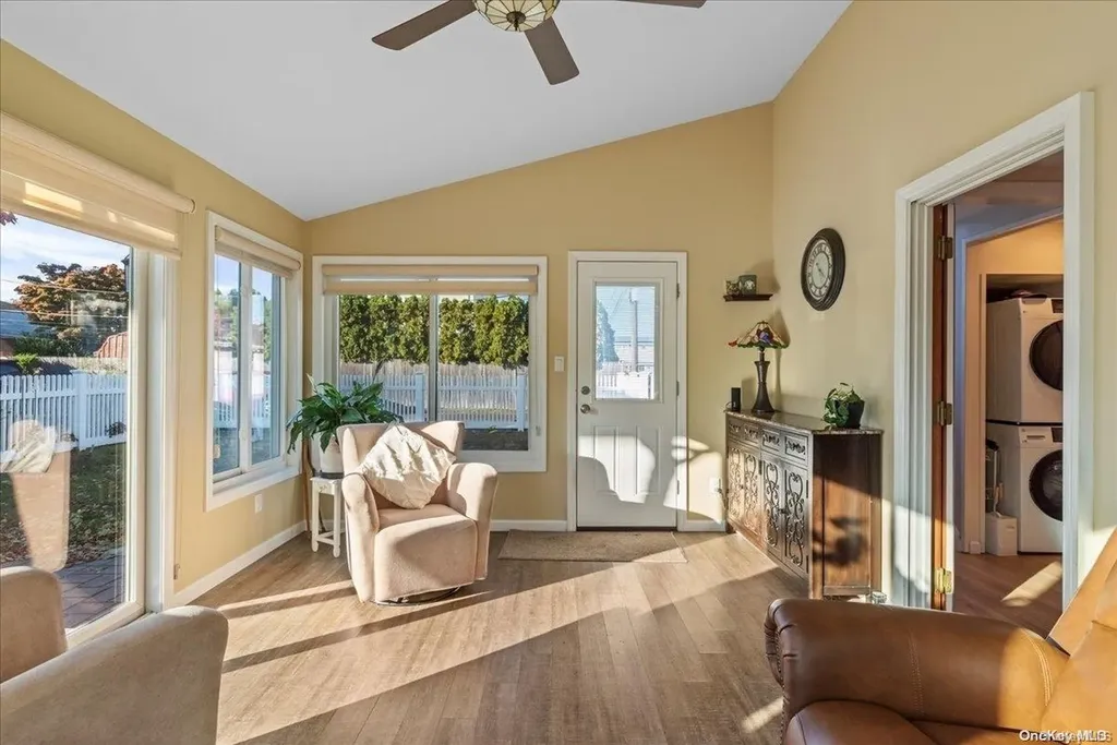1 Meade Court Bethpage NY 11714