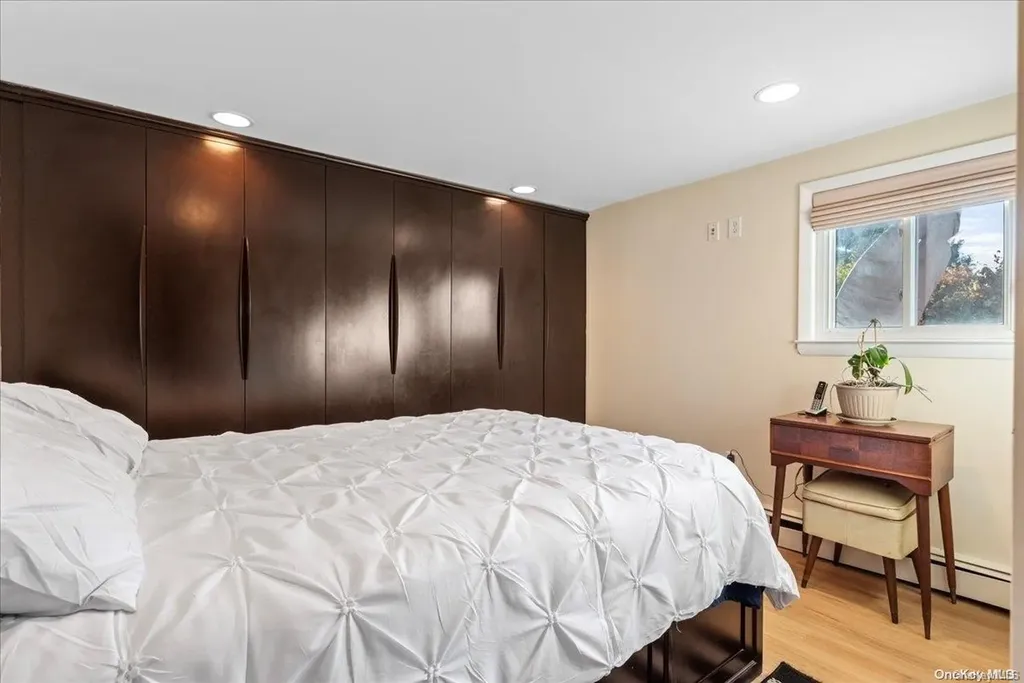 1 Meade Court Bethpage NY 11714