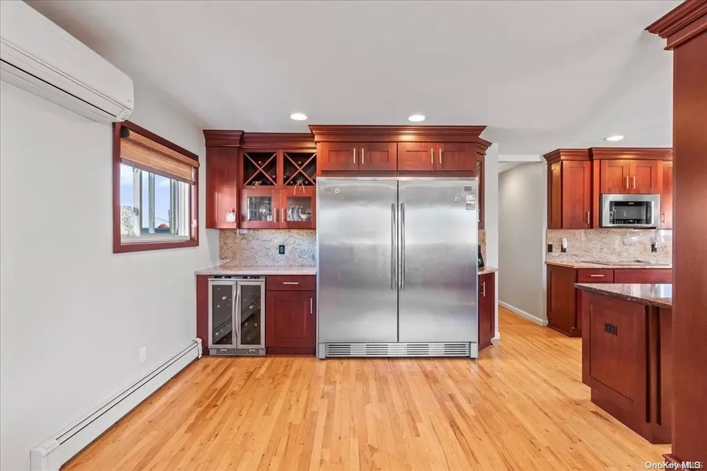 1 Meade Court Bethpage NY 11714