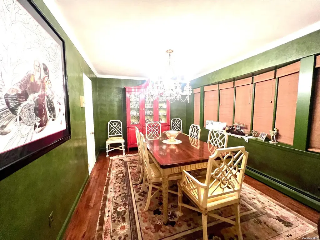 132 Combs Avenue Woodmere NY 11598