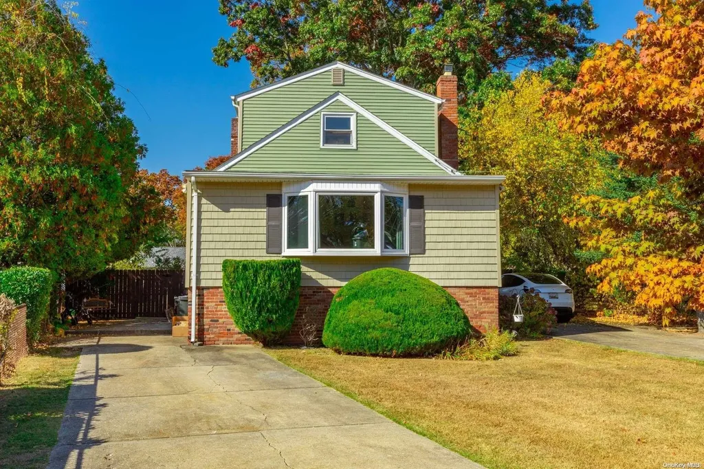 1140 Bay Shore Avenue Bay Shore NY 11706