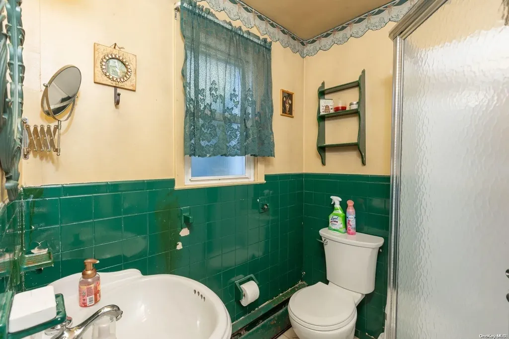 1140 Bay Shore Avenue Bay Shore NY 11706