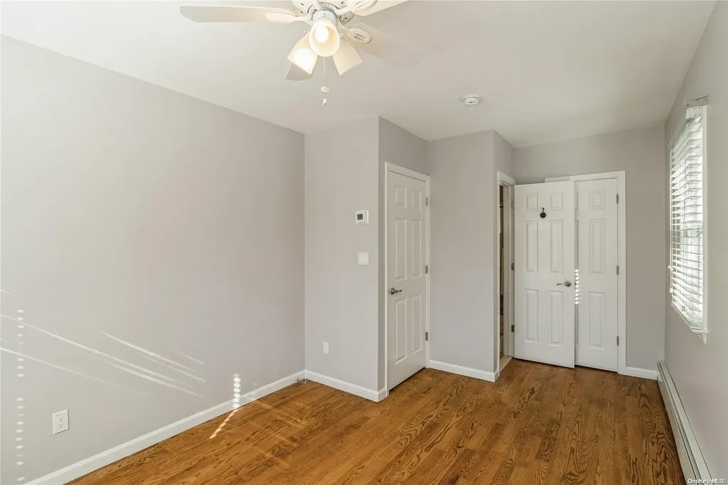 215 Connetquot Drive Oakdale NY 11769