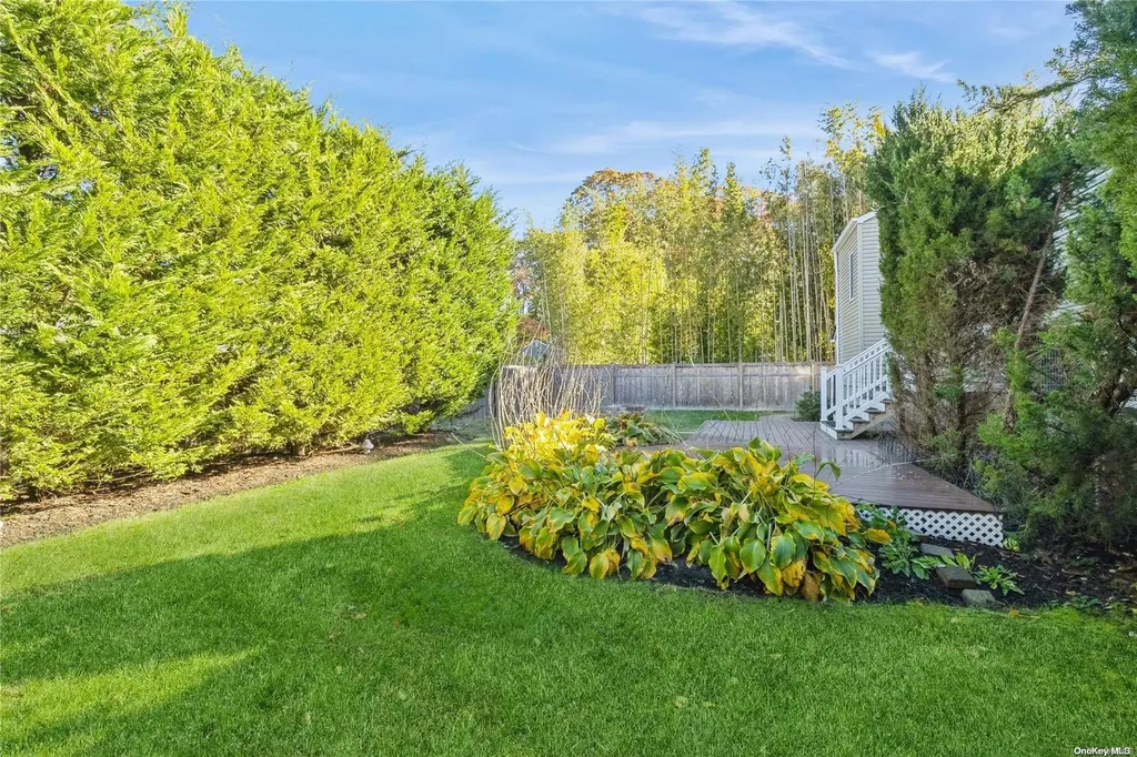 215 Connetquot Drive Oakdale NY 11769