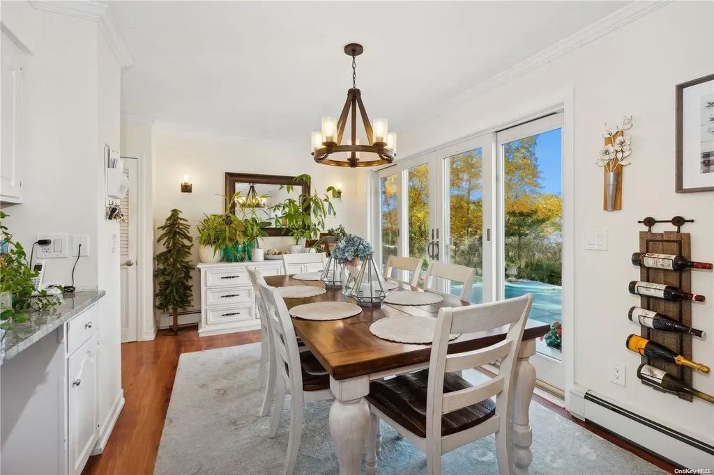 11 Harbor Road Hampton Bays NY 11946