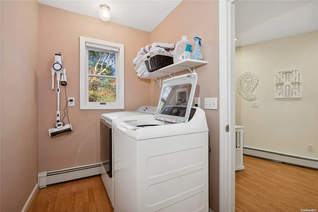11 Harbor Road Hampton Bays NY 11946