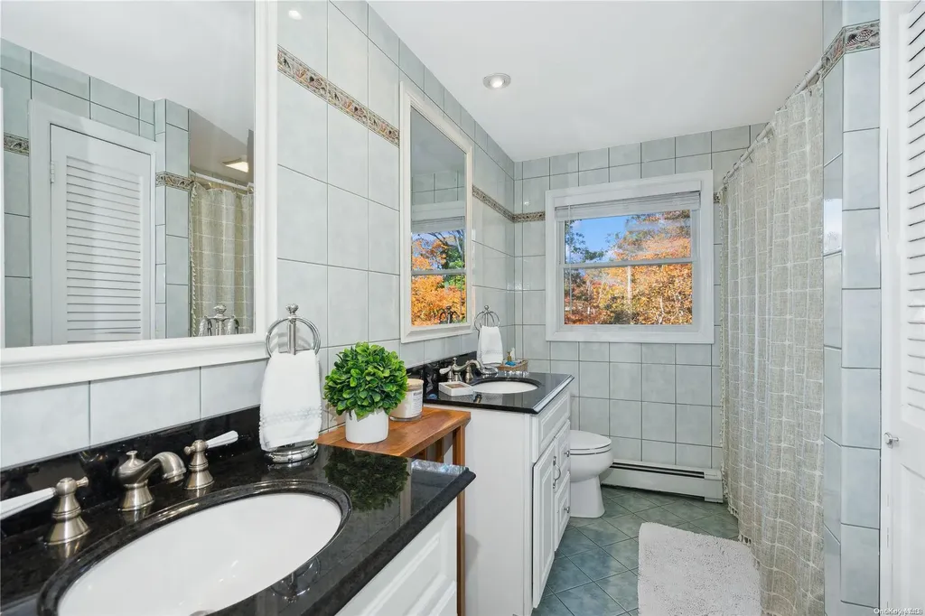 11 Harbor Road Hampton Bays NY 11946