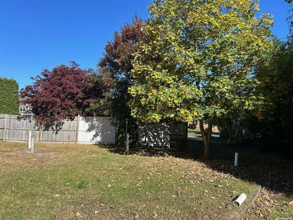 372 Lumber Lane Bridgehampton NY 11932
