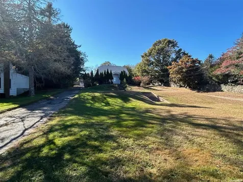 372 Lumber Lane Bridgehampton NY 11932