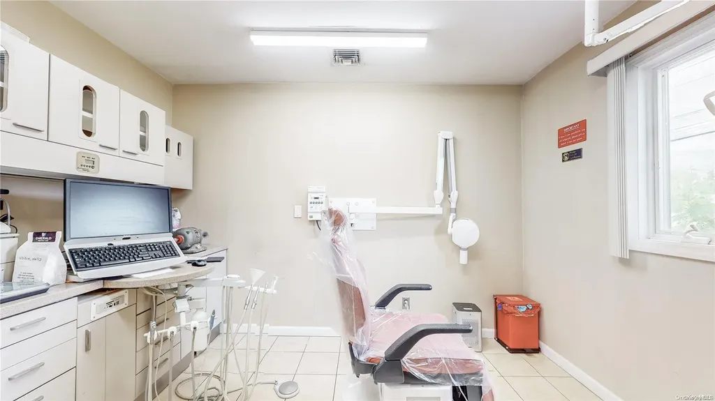 1309 Dutch Broadway Valley Stream NY 11580