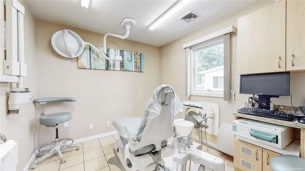 1309 Dutch Broadway Valley Stream NY 11580