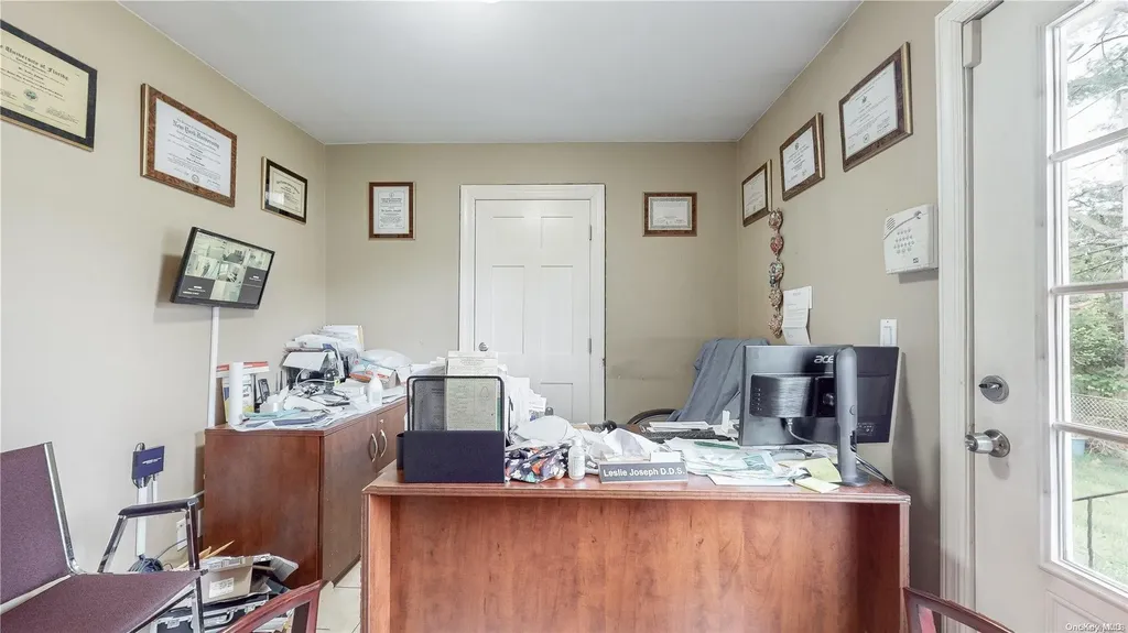 1309 Dutch Broadway Valley Stream NY 11580
