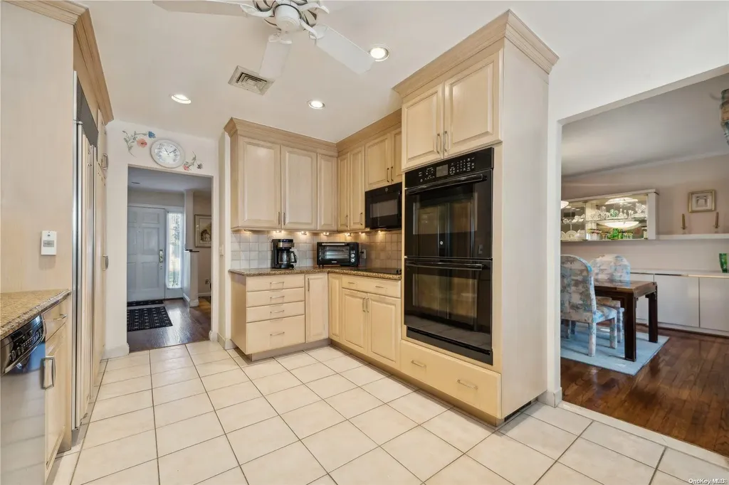 911 Midway Woodmere NY 11598