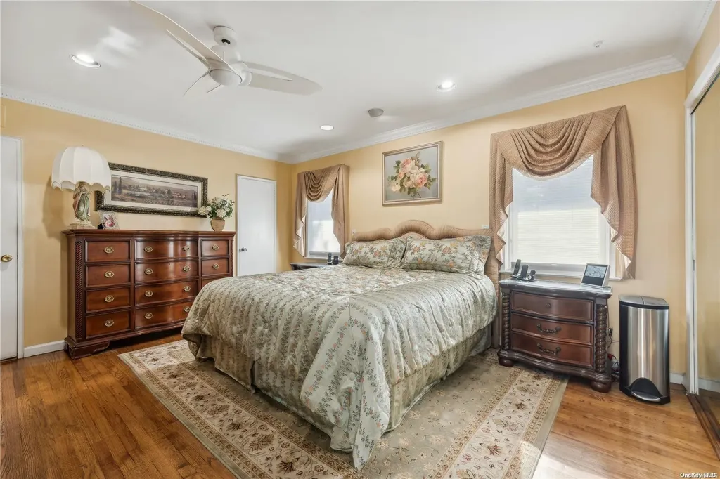 911 Midway Woodmere NY 11598