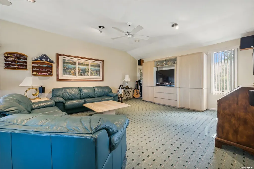 911 Midway Woodmere NY 11598