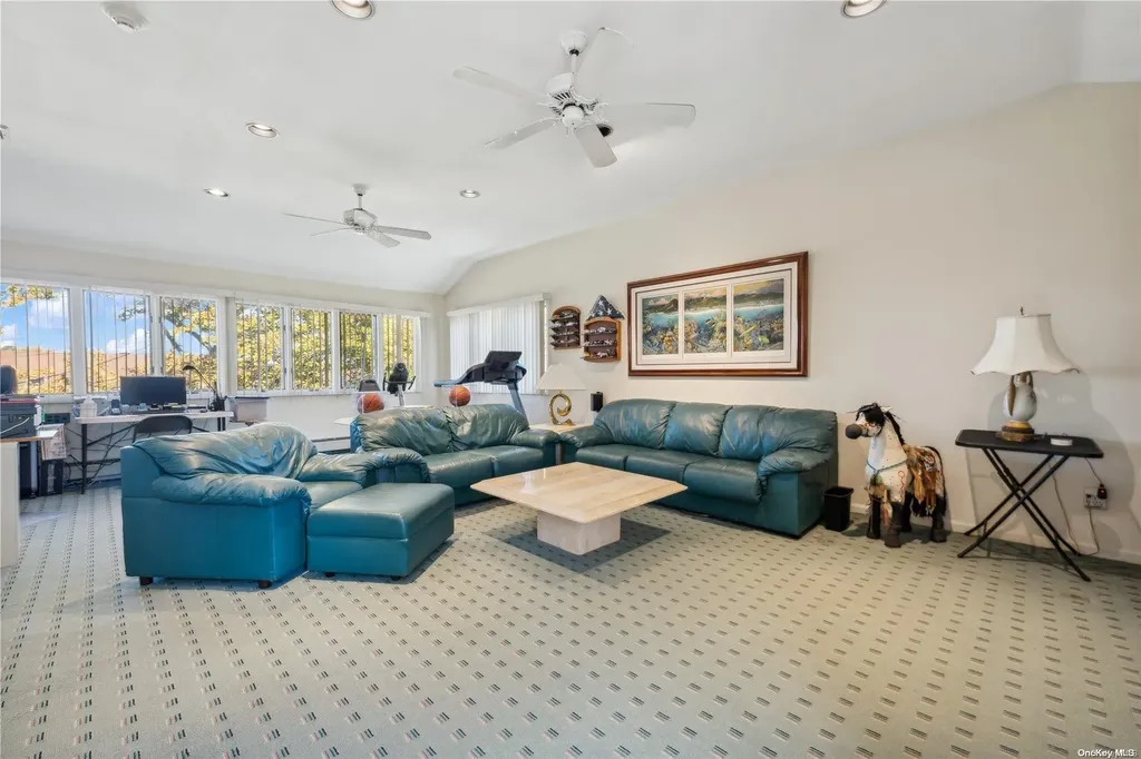 911 Midway Woodmere NY 11598
