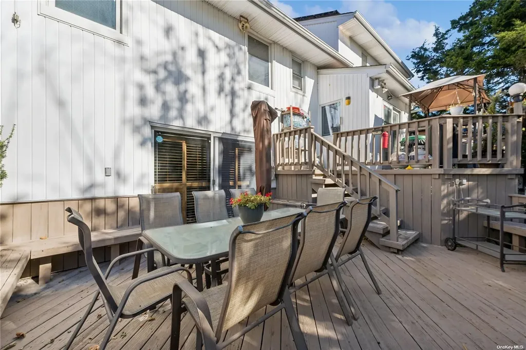 911 Midway Woodmere NY 11598